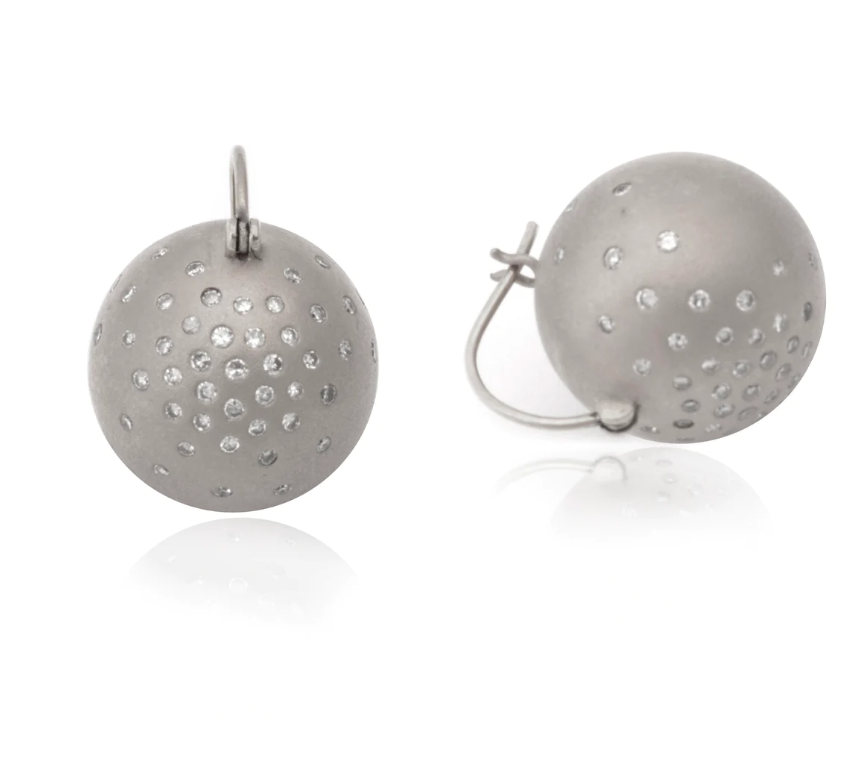 Diamond Sprayed Globe flying earrings
