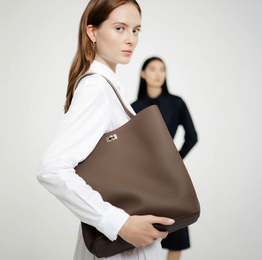 ODEON BUCKET BAG