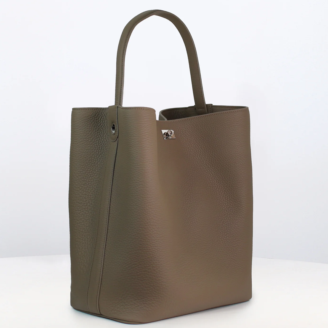 ODEON BUCKET BAG