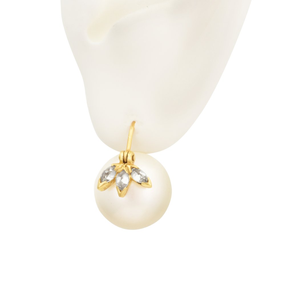 Australian pearl earrings