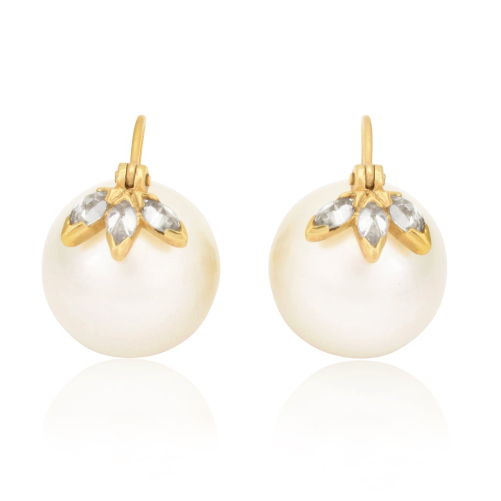 Australian pearl earrings