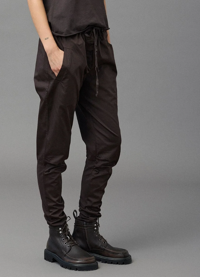 BASIC COTTON TAPERED PANTS